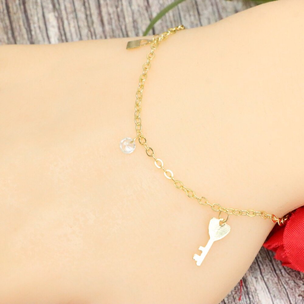 "Trendy Handmade Bracelet – A Stylish Gift for Women & Girls, MAR092148